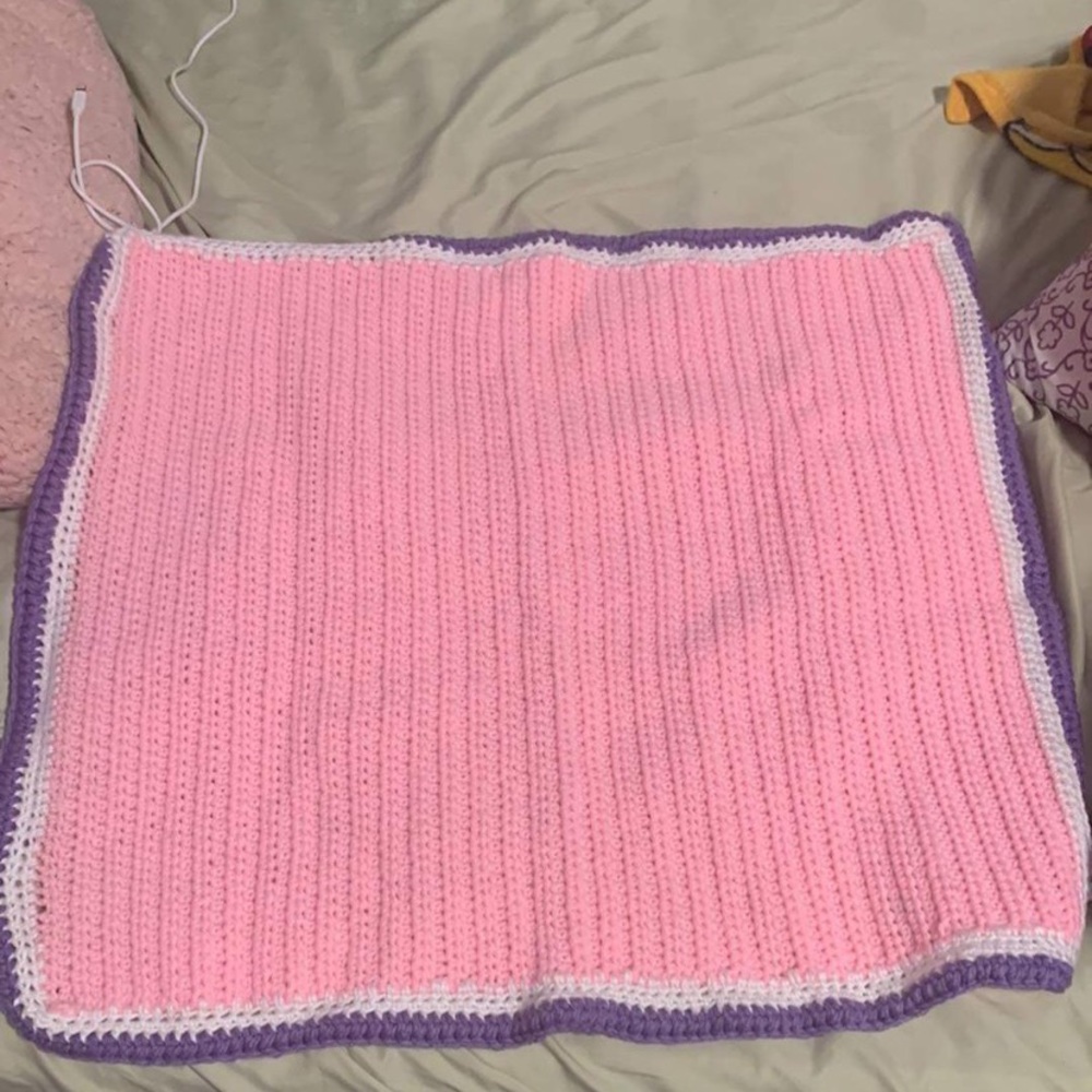 I also crochet blankets as well